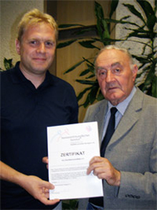 StadtSeniorenRat Stuttgart e.V. zeichnet Mannsdörfer aus StadtSeniorenRat Stuttgart e.V. zeichnet Mannsdörfer aus